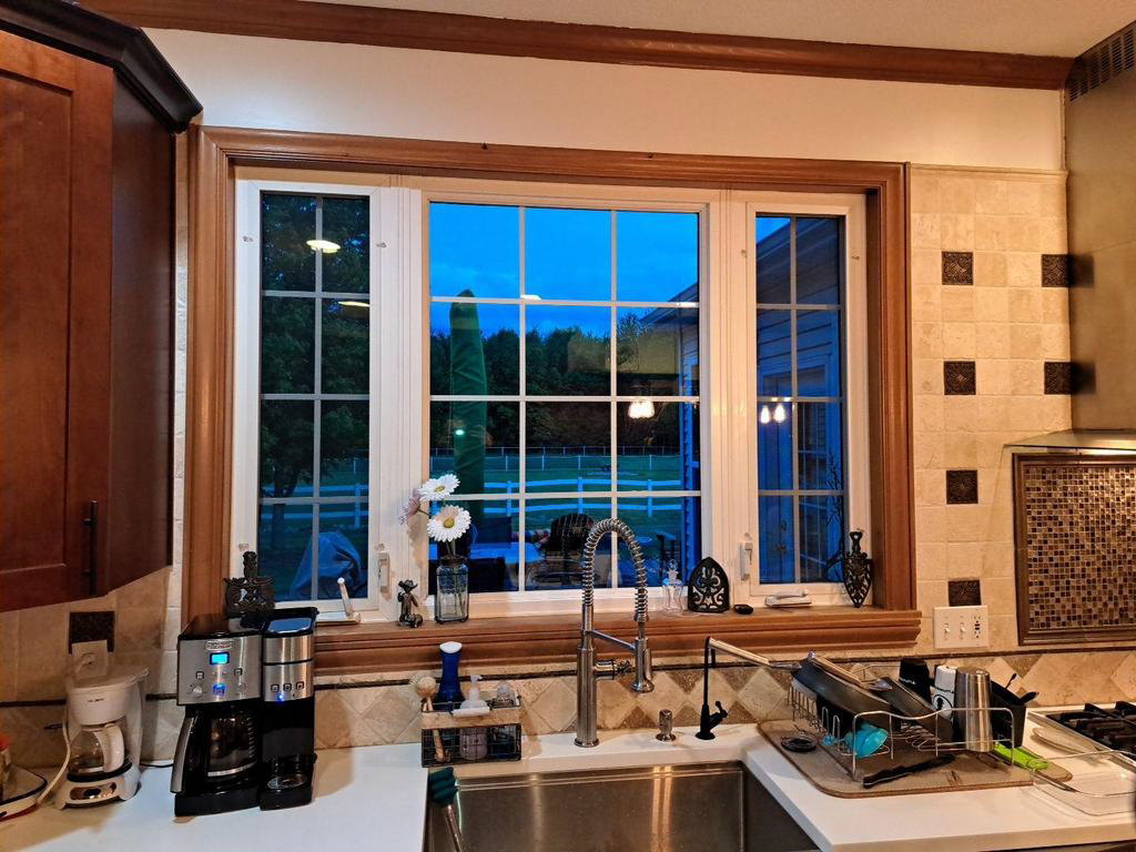 before-kitchen-window-replacement-holt-mi.webp