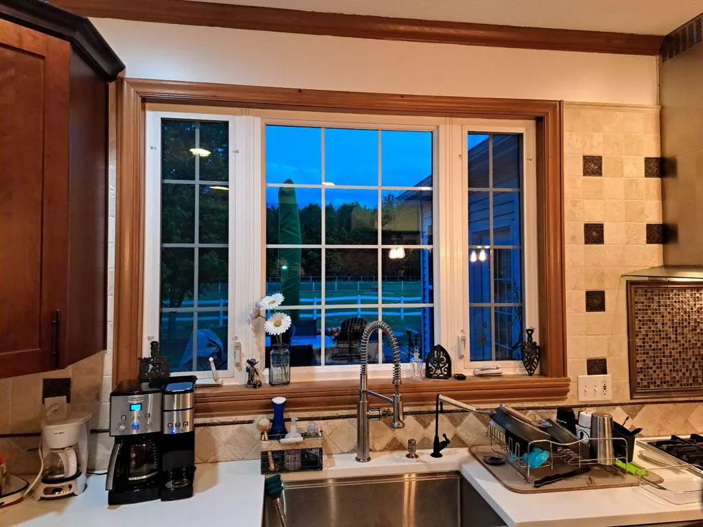 before-kitchen-window-replacement-holt-mi.webp